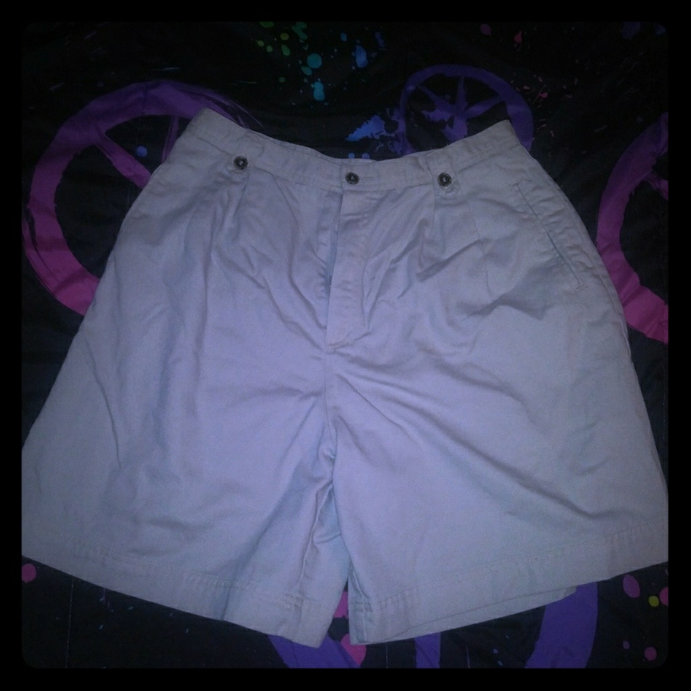 Villager khaki shorts size 14